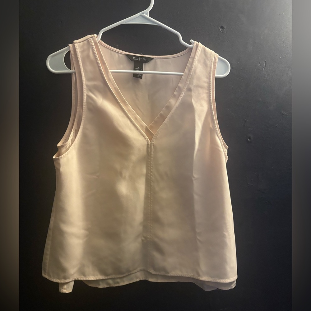 White House Black Market Cream V-Neck Tank Top